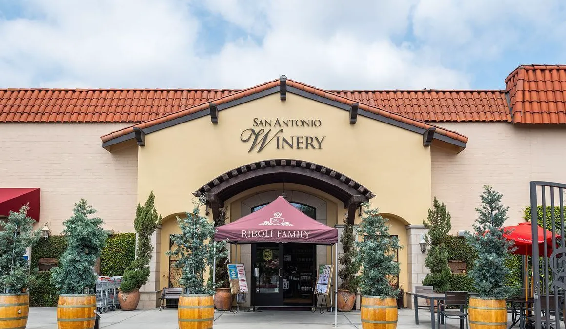 Historic City view Suites hotel hero