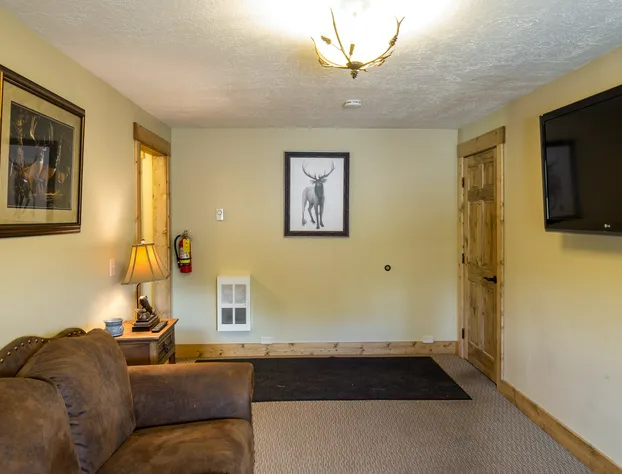 Snake River Roadhouse #3 Cutty's hotel detail image 2