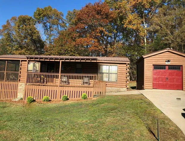 Copperhead Lodge and Resort Cabin Rentals hotel detail image 2