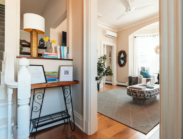 Centerboard hotel detail image 1