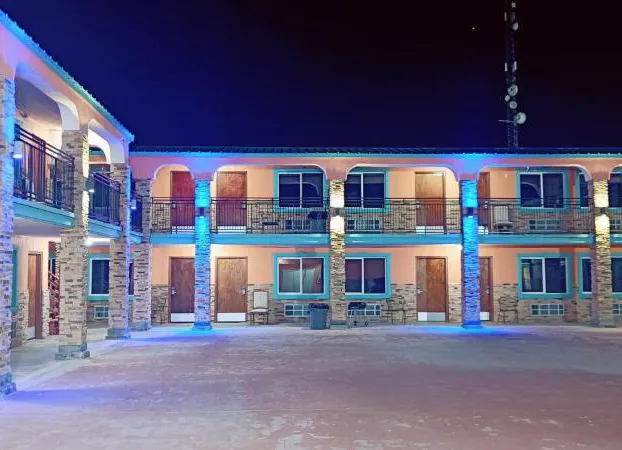 B&J Hotel and Apartment hotel detail image 1