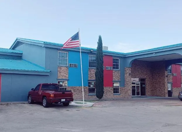 B&J Hotel and Apartment hotel detail image 2