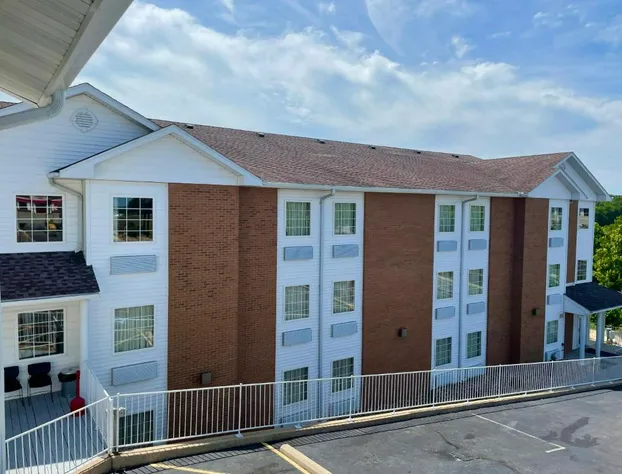 Schmidt's Creek Hotel hotel detail image 3