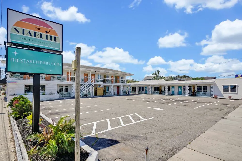 The Starlite Inn hotel hero