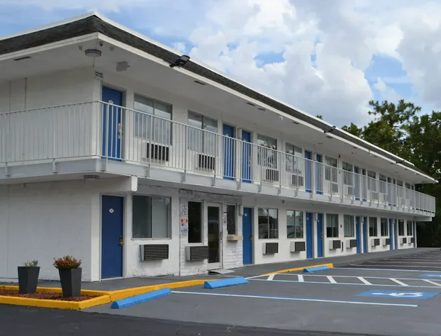 Noble Suites Jacksonville hotel detail image 1