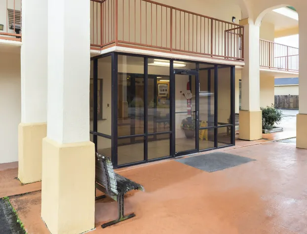 Days Inn & Suites by Wyndham Brewton hotel detail image 3