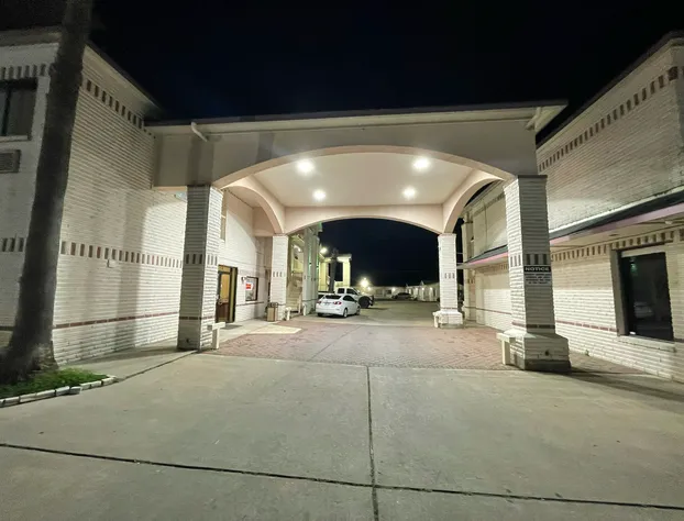 Woodland Inn & Suites hotel detail image 2