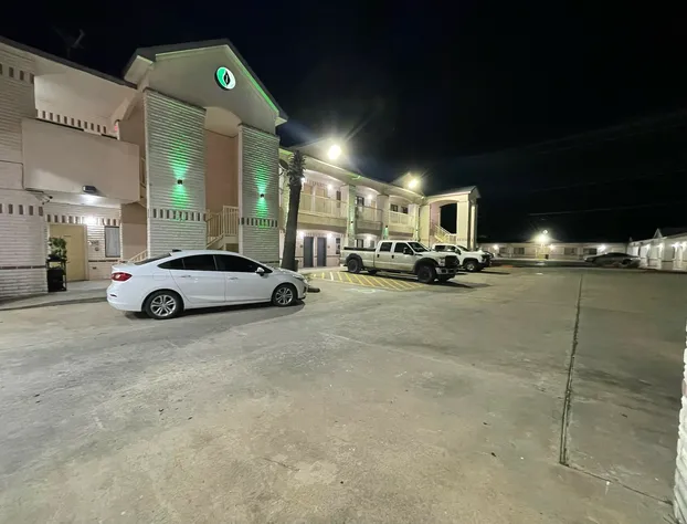 Woodland Inn & Suites hotel detail image 3