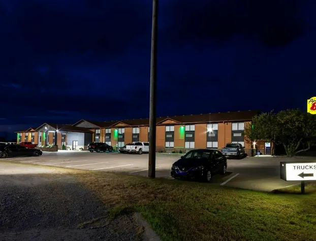 Super 8 by Wyndham Marston hotel detail image 2