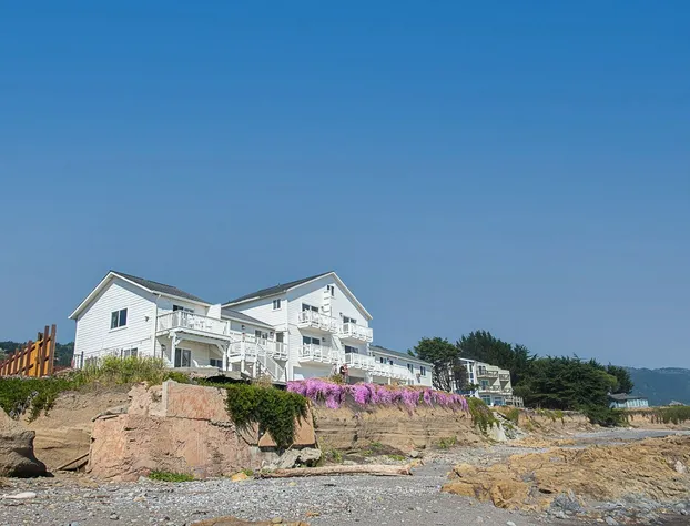 Black Sands Inn hotel detail image 1