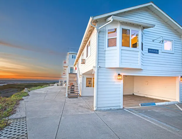 Black Sands Inn hotel detail image 4