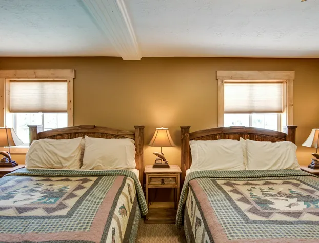 Snake River Roadhouse #4 Big Brown hotel detail image 1