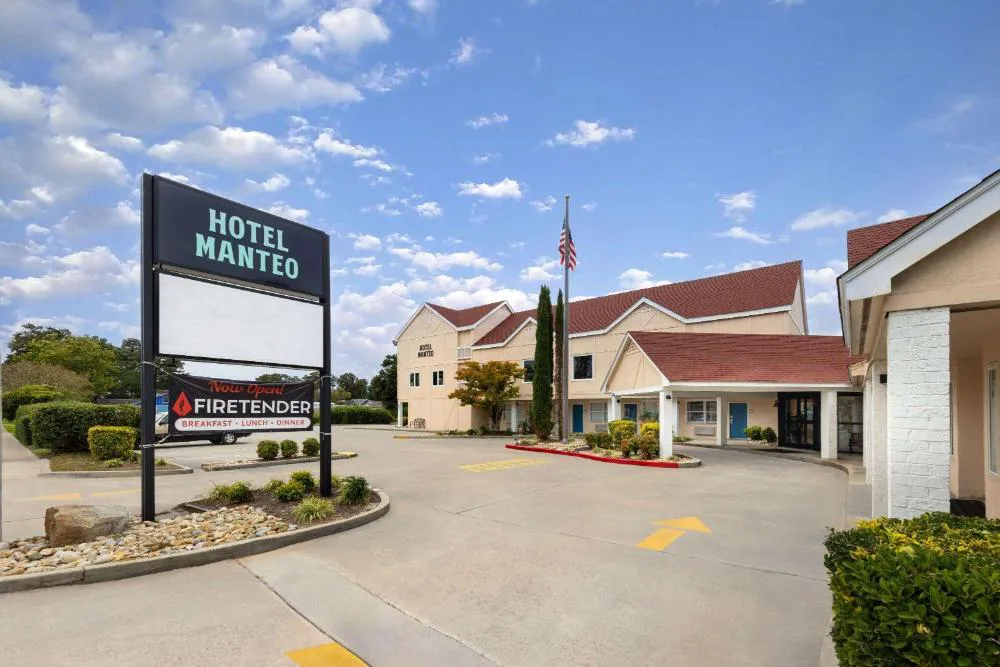 Hotel Manteo Trademark Collection by Wyndham hotel hero