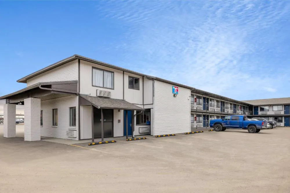 Studio 6 Rock Springs Wy hotel hero