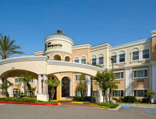 Hotel Marguerite Anaheim/Garden Grove, Trademark Collection by Wyndham hotel detail image 3