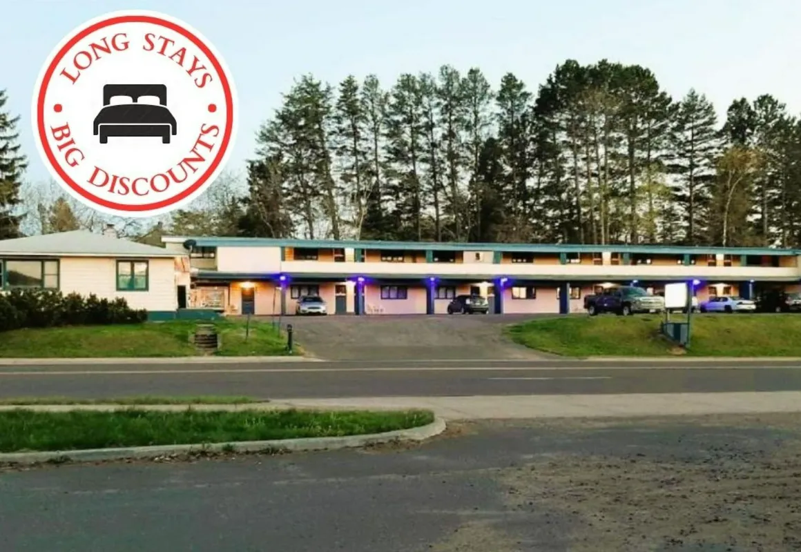 Love Hotels Timberline By OYO Lake Superior hotel hero