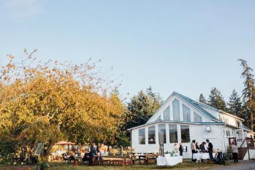 Saturn's Return hotel hero