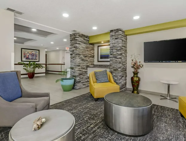 Clarion Pointe Staunton East hotel detail image 2