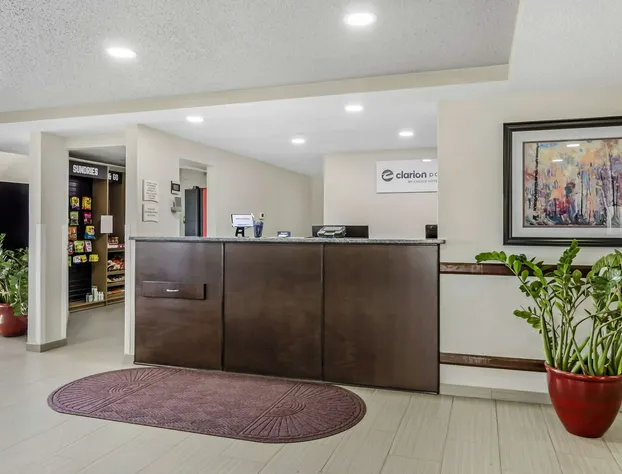 Clarion Pointe Staunton East hotel detail image 4