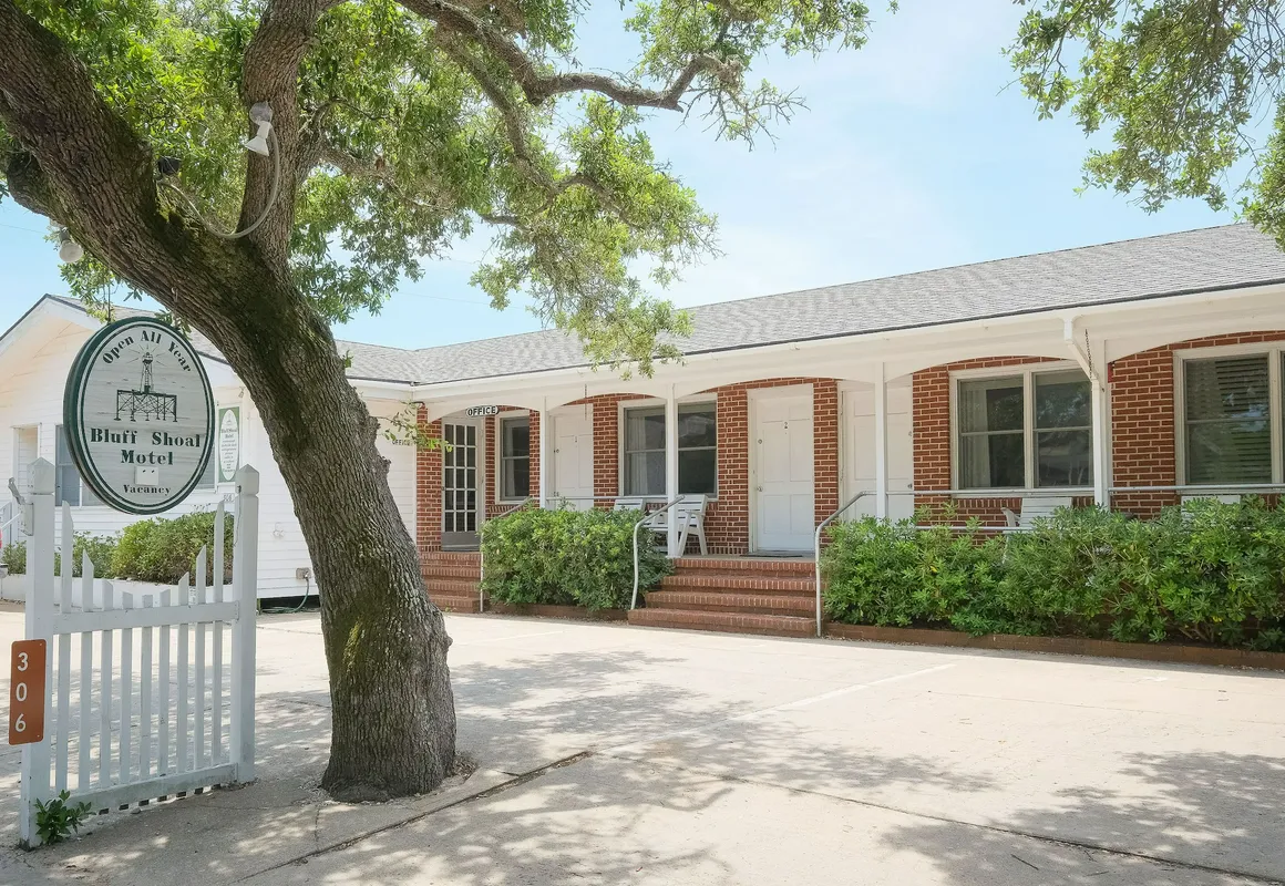 Bluff Shoal Motel hotel hero