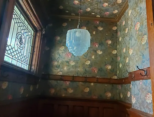 The Weis Mansion hotel detail image 4