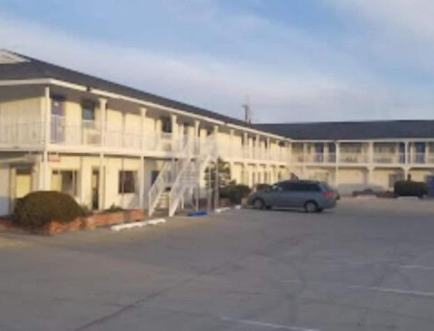 American Inn hotel detail image 1