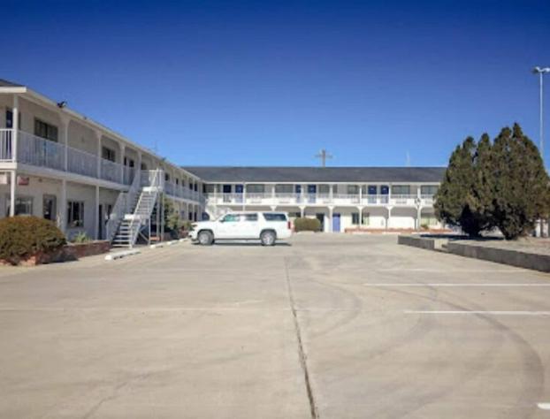 American Inn hotel detail image 2