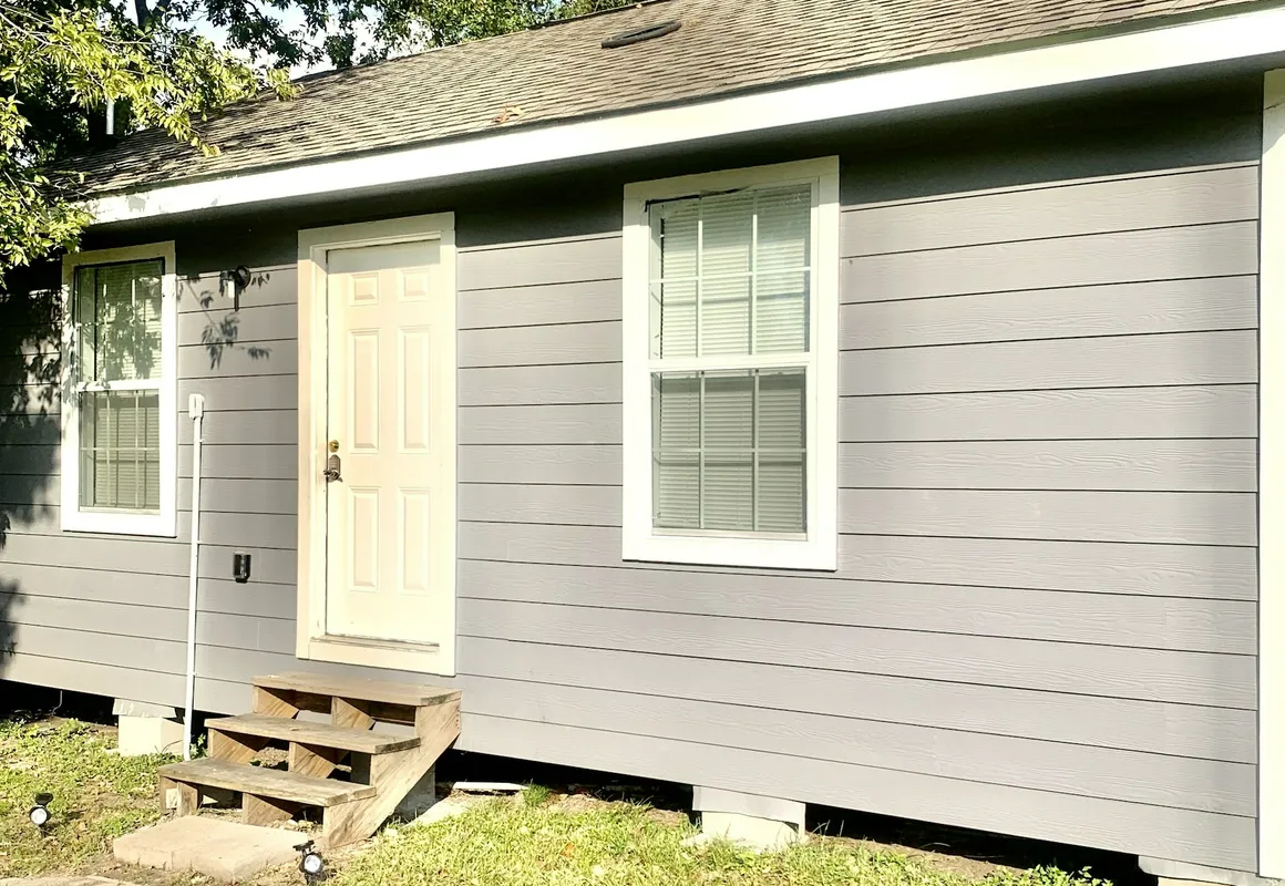 The Comfy Cozy hotel hero