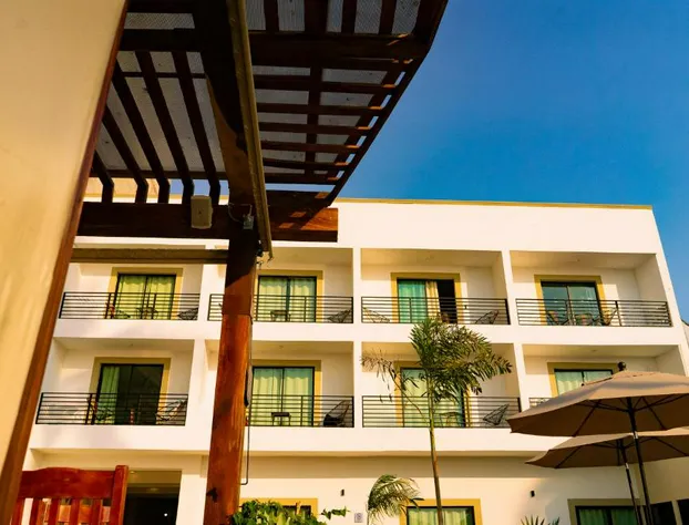 Santa Martha Bungalows hotel detail image 2