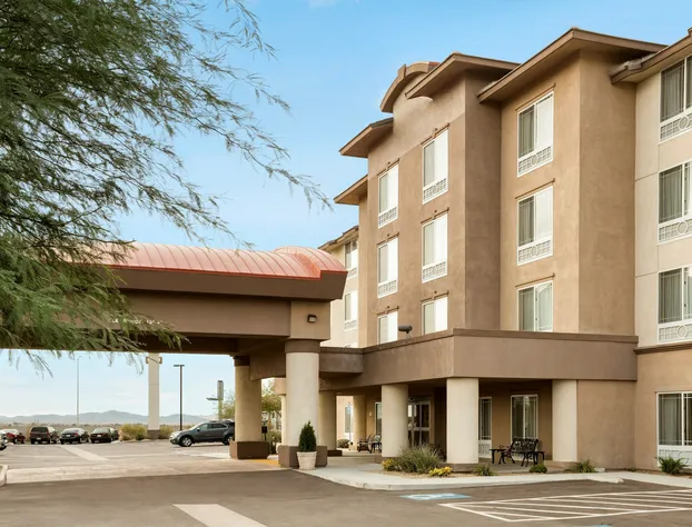 Holiday Inn Hotel & Suites Barstow by IHG hotel detail image 3