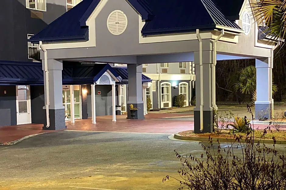 Spark by Hilton Sumter hotel hero