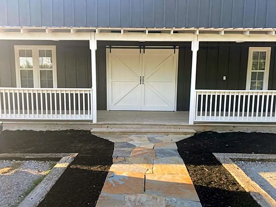 Greeter Falls Lodge Unit 2 hotel hero