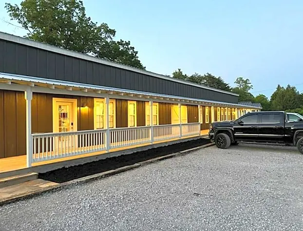 Greeter Falls Lodge Unit 2 hotel detail image 1