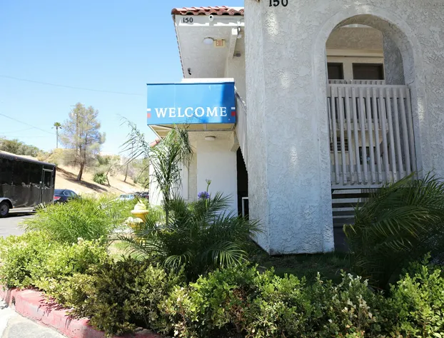 Studio 6 Barstow, CA hotel detail image 4