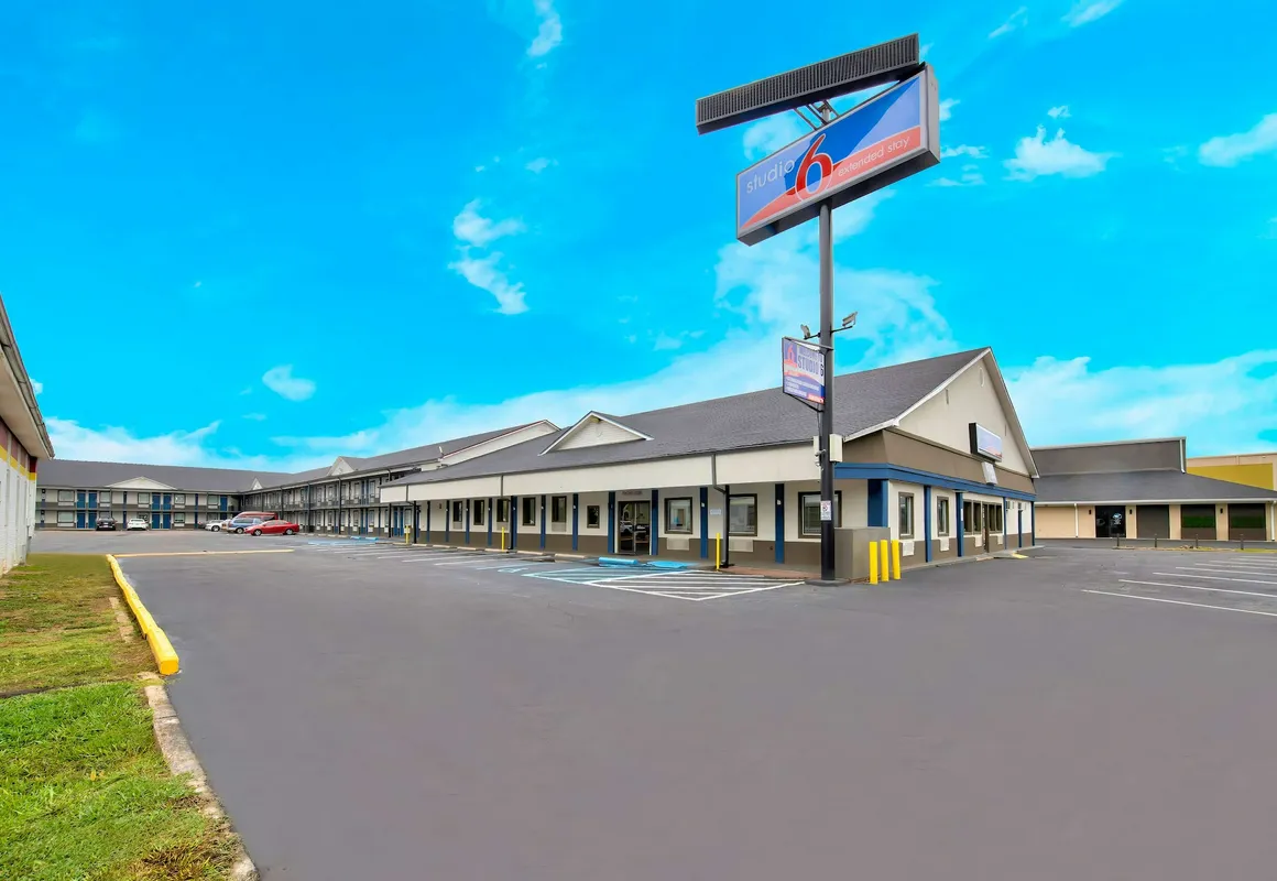 Studio 6 Jackson, MS - I-55 hotel hero