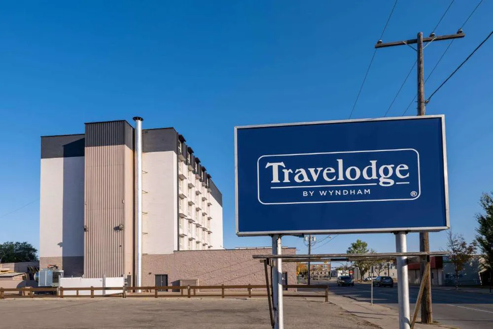 Travelodge by Wyndham Prince Albert hotel hero