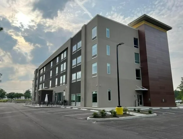 La Quinta Inn & Suites by Wyndham Manchester / Arnold AFB hotel detail image 4