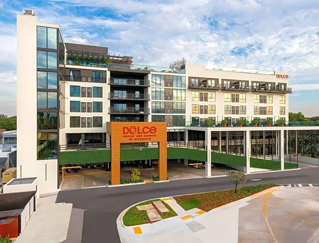 Dolce by Wyndham Hollywood hotel detail image 4