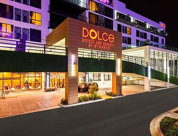 Dolce by Wyndham Hollywood hotel detail image 1