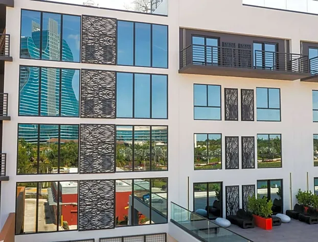 Dolce by Wyndham Hollywood hotel detail image 3