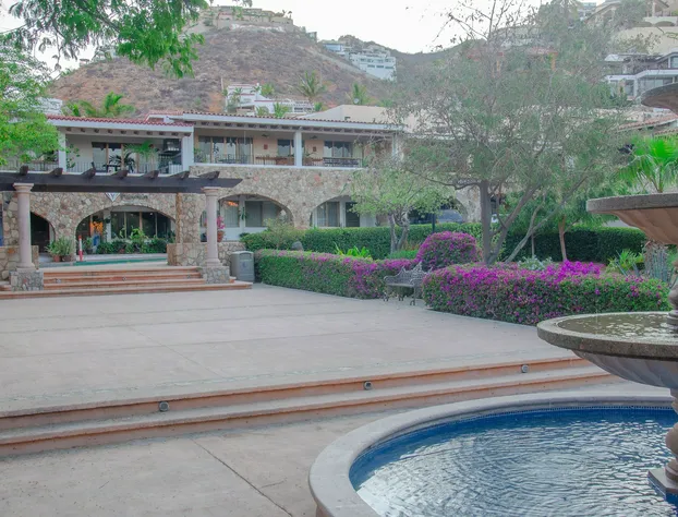 Pedregal Suites Downtown and Marina hotel detail image 1