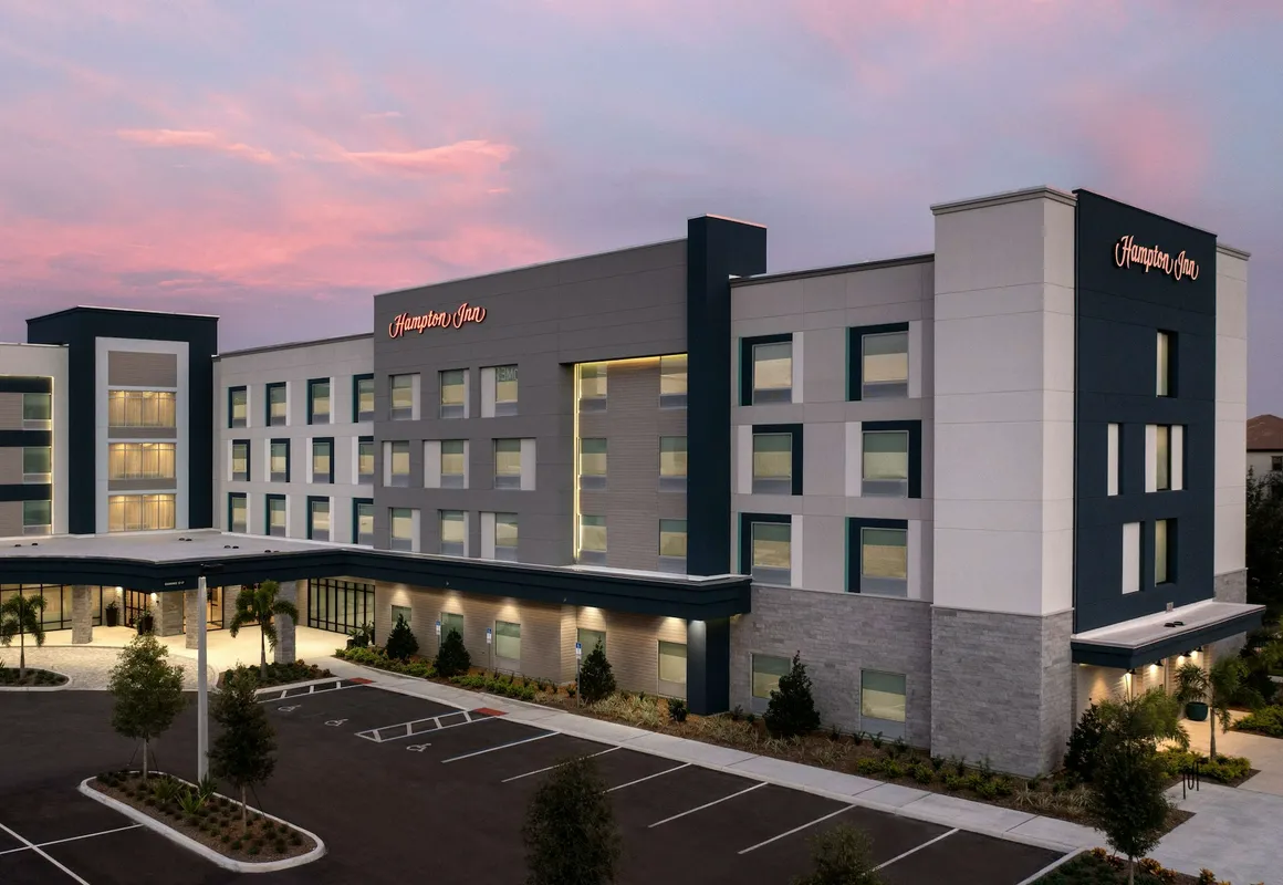 Hampton Inn Orlando Southeast Nona hotel hero