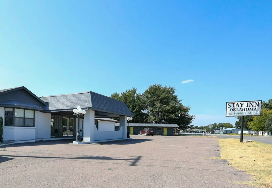 Best Quality Inn hotel hero