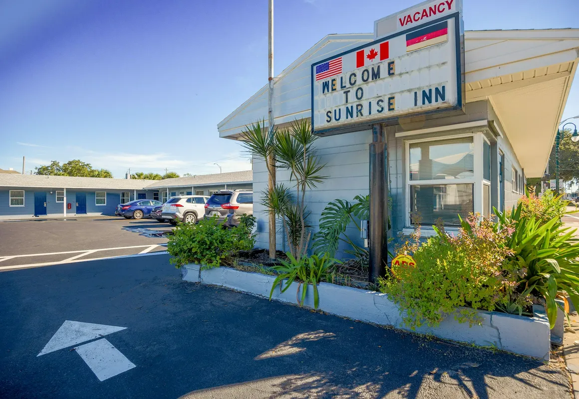 Sunrise Inn by OYO Titusville FL hotel hero