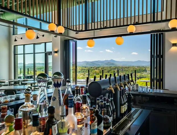 Embassy Suites By Hilton Asheville Downtown hotel detail image 4