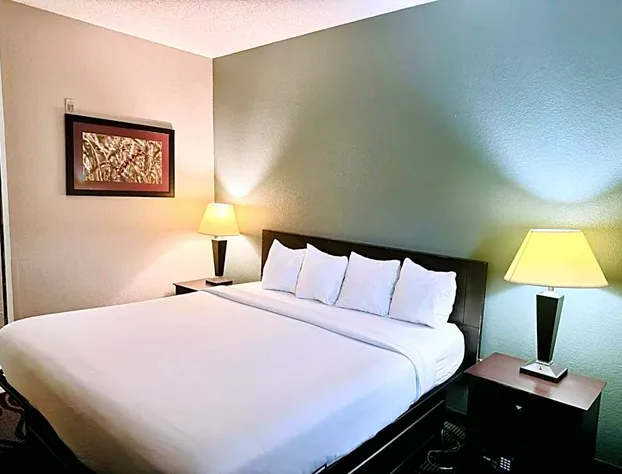 Baymont Inn & Suites by Wyndham Lincoln NE hotel detail image 2