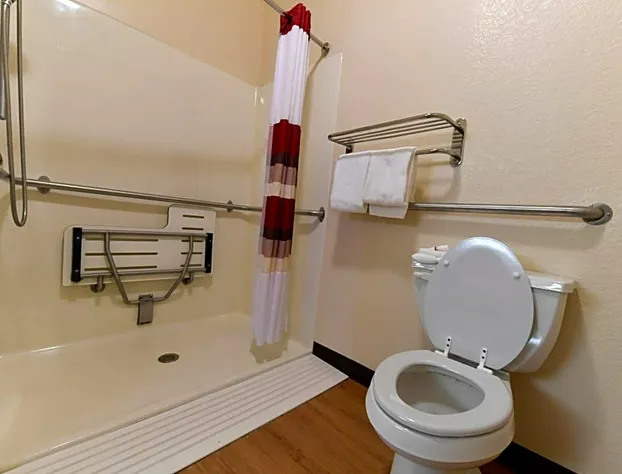 Baymont Inn & Suites by Wyndham Lincoln NE hotel detail image 4