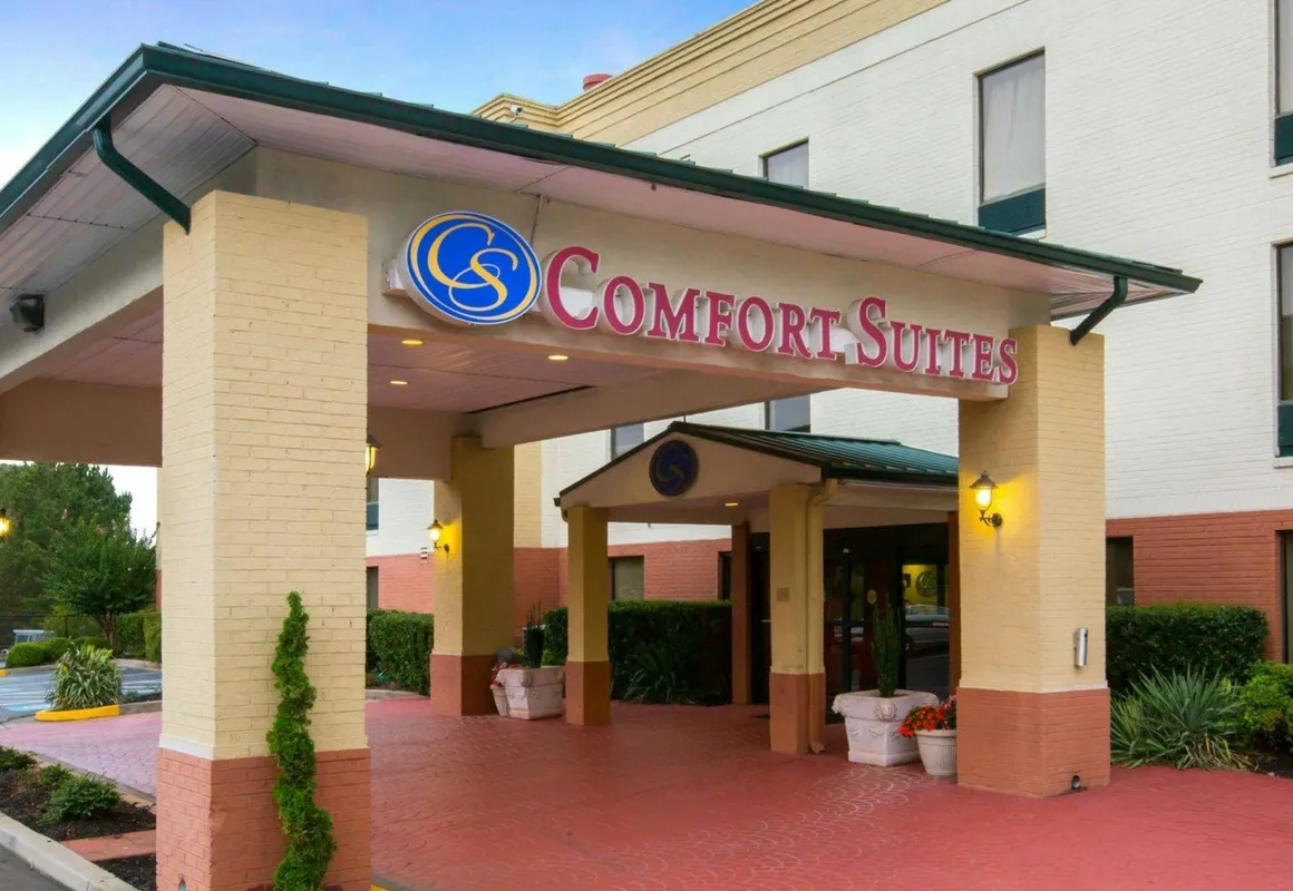 Comfort Suites Cumming-Atlanta near Northside Hospital Forsyth hotel hero