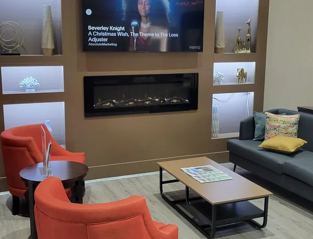 Comfort Suites Cumming-Atlanta near Northside Hospital Forsyth hotel detail image 3