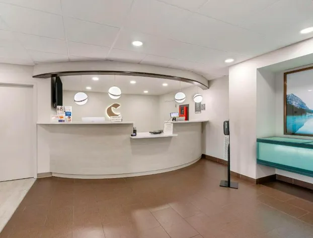 Comfort Inn & Suites Louisville Airport Fair & Expo hotel detail image 2